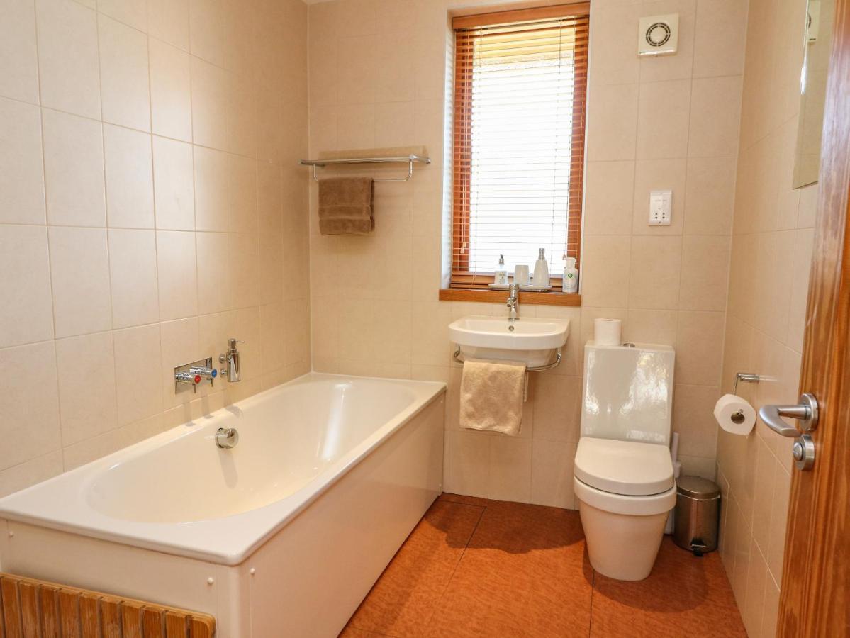 Balvaig Villa Pitlochry Bagian luar foto
